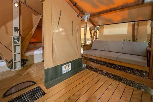 Camping Chateau De Galaure Chateauneuf-de-Galaure